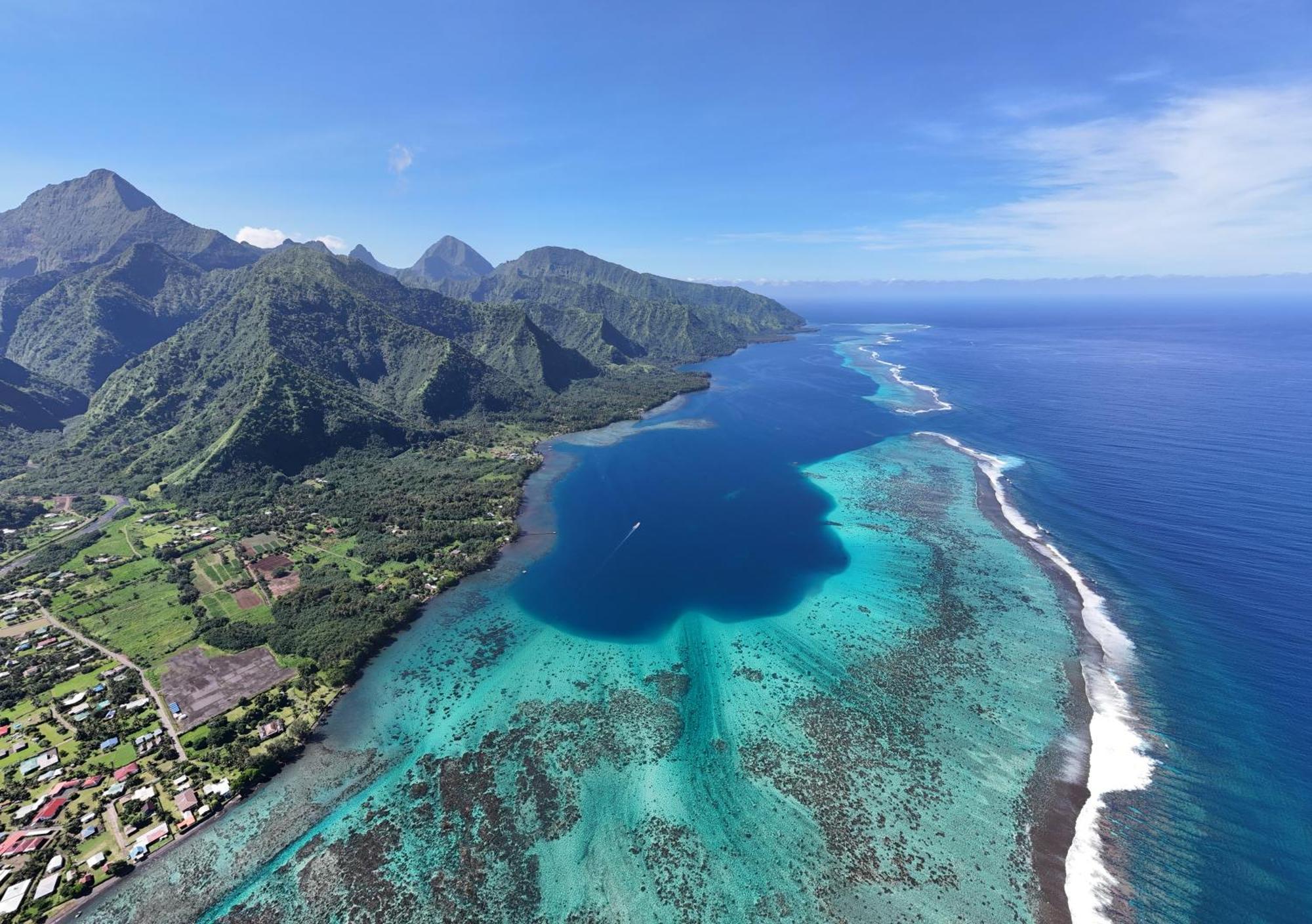 Hava'E Lodge Теахупоо Экстерьер фото